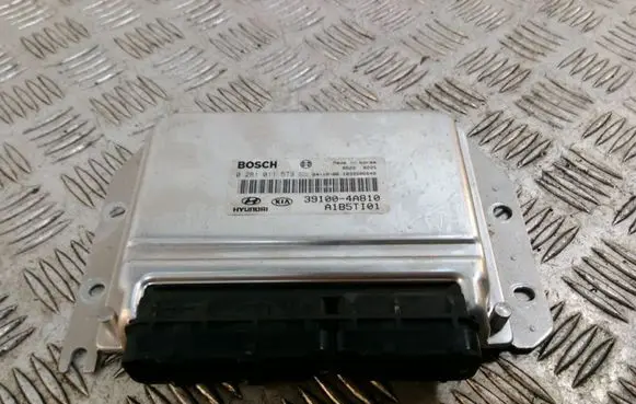 KIA Sorento Engine control unit/module 391004A810 0281011579