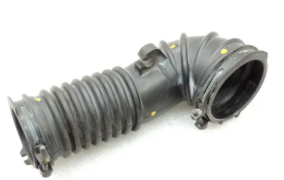 Mazda 6 Air intake hose/pipe SH0113221