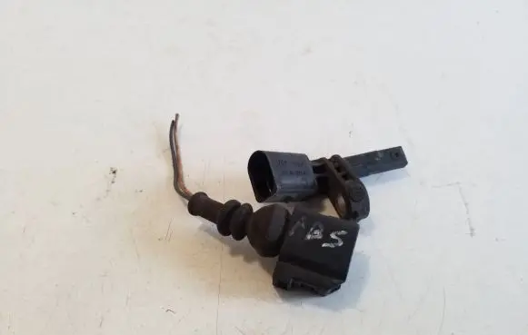 Volkswagen PASSAT B6 ABS brake wheel speed sensor 7H0927803