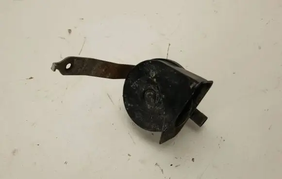 BMW 7 E65 E66 Horn signal 0055306 06100103