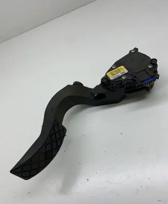 Audi A4 S4 B7 8E 8H Accelerator throttle pedal 8E1723523G 6PV00837506