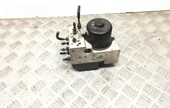 Lexus IS-F ABS Pump 4454024010 1332005000 12B09133