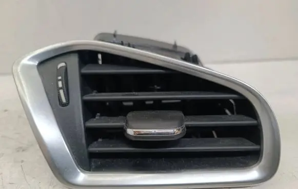 Citroen C4 II Dashboard side air vent grill/cover trim 9676606977 00127530