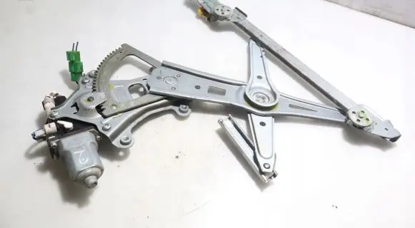 Subaru Legacy Rear window lifting mechanism without motor