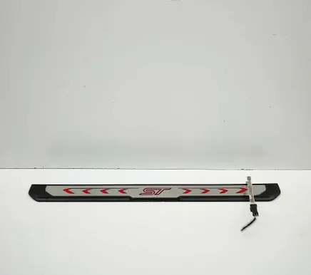 Ford Focus Front sill trim cover CM51A132K14EB