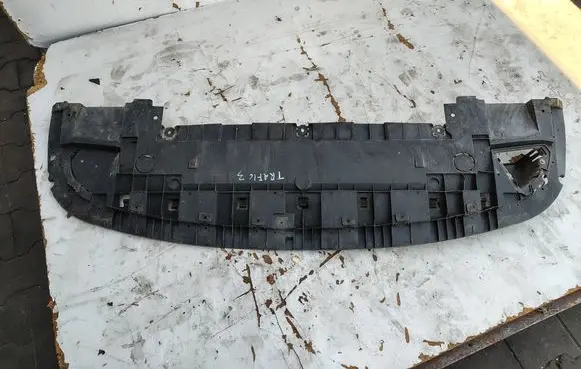 Renault Trafic III (X82) Front bumper skid plate/under tray 214772809R