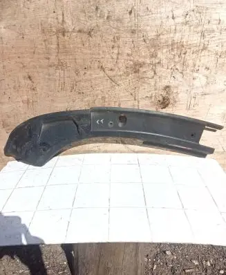 Audi TT Mk1 Radiator trim 8N0860441E