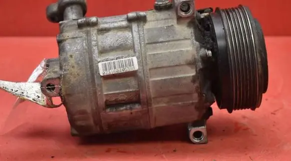 Volvo XC90 Air conditioning (A/C) compressor (pump) 8708581