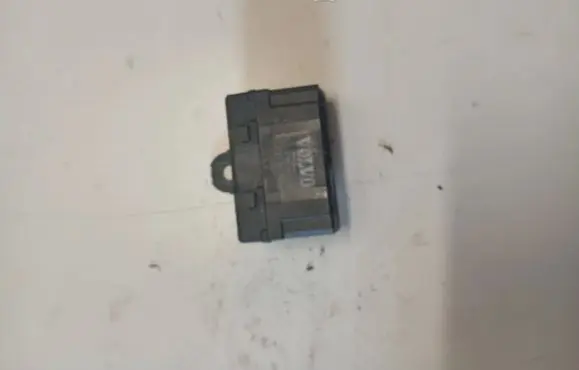 Volvo S80 Seat heating relay 9442947 03392 200090