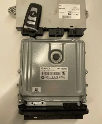 Engine ECU kit and lock set