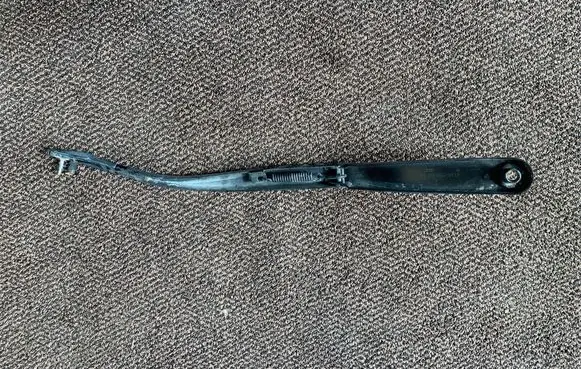 BMW 5 F10 F11 Windshield/front glass wiper blade 7182459