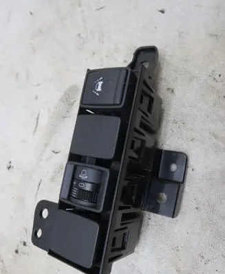 Nissan Qashqai Other switches/knobs/shifts KRIS235789