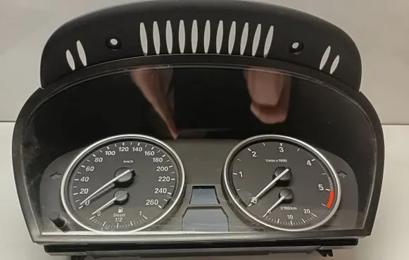 BMW 5 E60 E61 Speedometer (instrument cluster) 9177261 62109177261