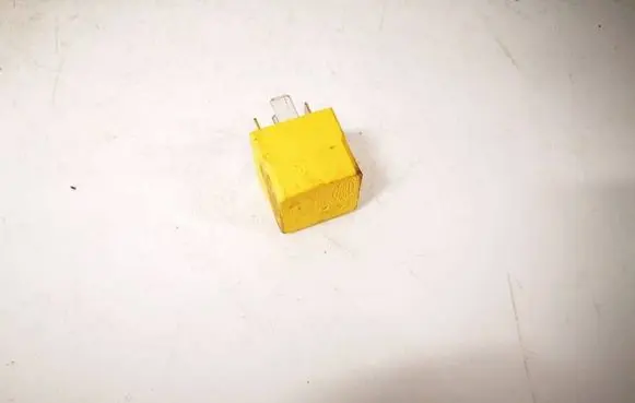 Mercedes-Benz R W251 Other relay A0025428919
