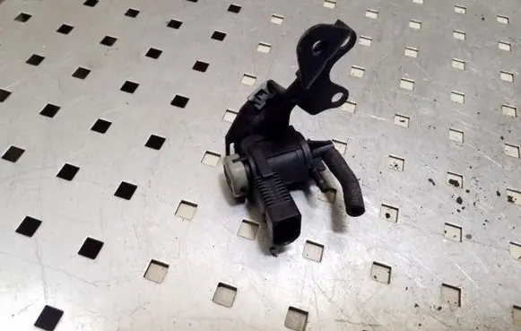 Audi Q7 4L Turbo solenoid valve 1K0906283A