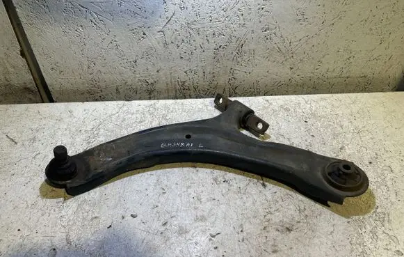 Nissan Qashqai Front lower control arm/wishbone