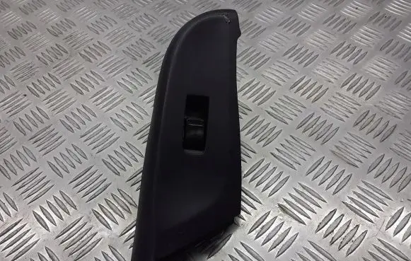Nissan Almera N16 Quarter vent window switch 80960-BM520