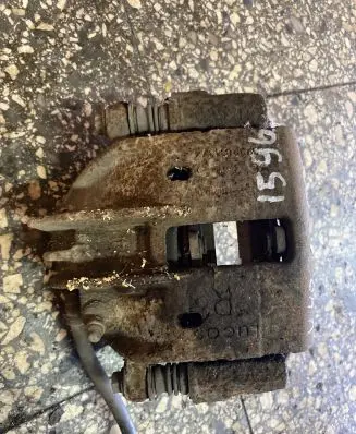 Volvo S40, V40 Front brake caliper