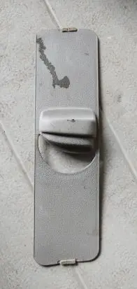 Volkswagen Golf III Seat belt trim 