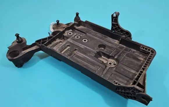 Skoda Superb B8 (3V) Oil filter mounting bracket 5Q0915321J IMPRK1505910