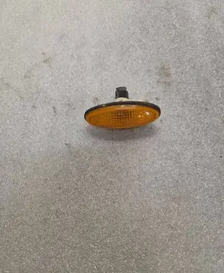 Nissan Navara D22 Front fender indicator light 
