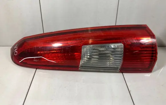 Volvo V70 Rear/tail lights 9154494