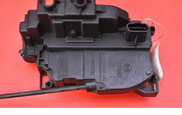 Renault Grand Modus Front door lock