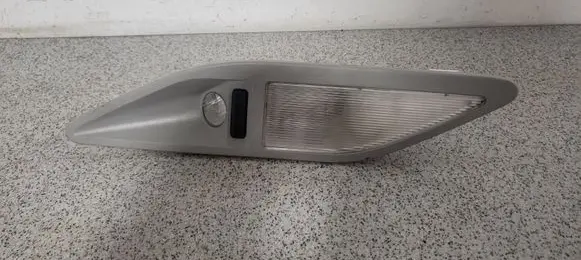 BMW 5 E39 Rear seat light 8363611