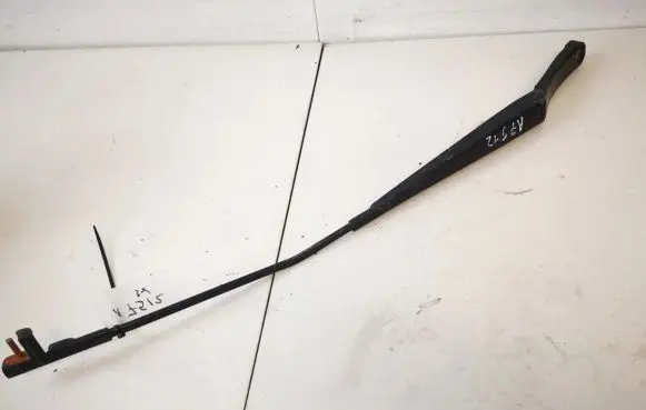 Skoda Octavia Mk2 (1Z) Front wiper blade arm 1z1955410