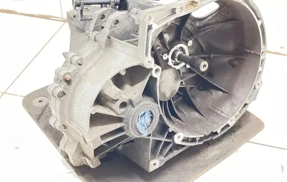 Volvo C30 Manual 5 speed gearbox 3M5R7F096YF