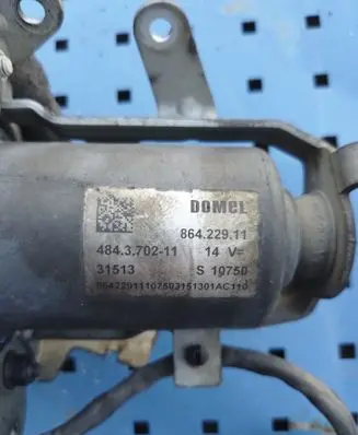 Mercedes-Benz E W212 Vacuum pump A0004302832