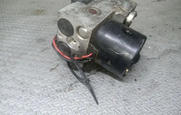 Mercedes-Benz E W210 ABS Pump 0044314812H 0265202493