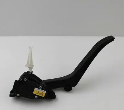 Audi Q7 4L Accelerator throttle pedal 7L0723507B