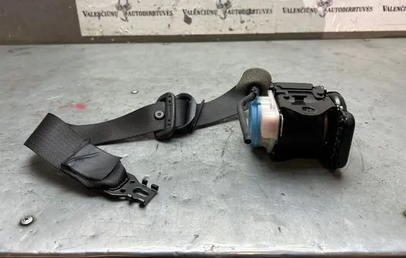 Opel Insignia A Front seatbelt 307512499P10 502JF3S1Q2