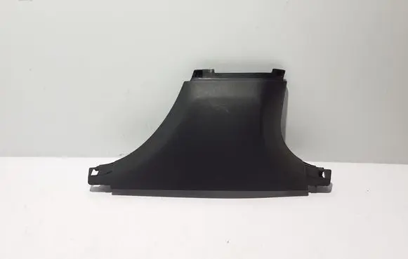 (B) pillar trim (bottom)