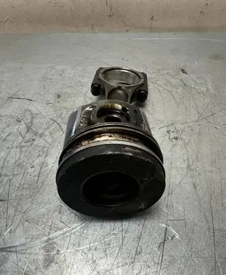 Peugeot 308 Piston with connecting rod HS2RI
