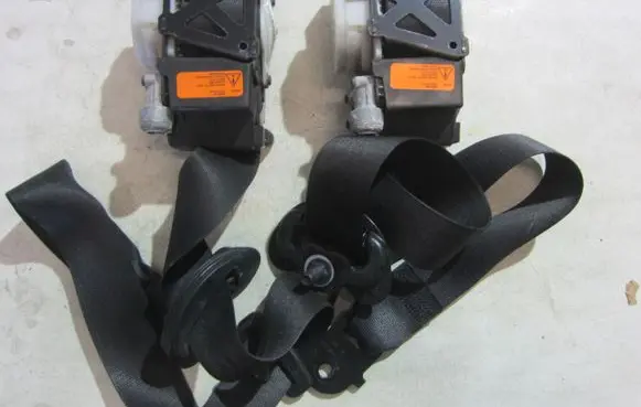 BMW X5 E70 Front seatbelt 7171968