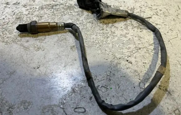 Volkswagen Caddy Lambda probe sensor 04L906262 657601