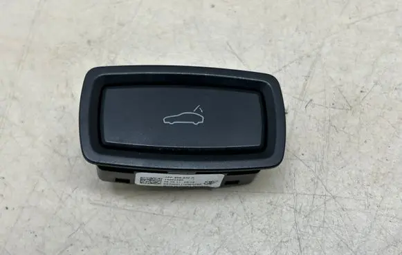 Tailgate opening switch