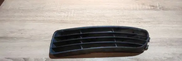 Audi A4 S4 B5 8D Front bumper lower grill 8D0807345B