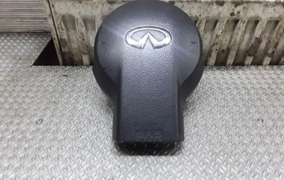 Infiniti FX Steering wheel airbag