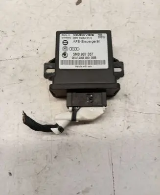 Volkswagen PASSAT B6 Light module LCM 5M0907357 5WK49172