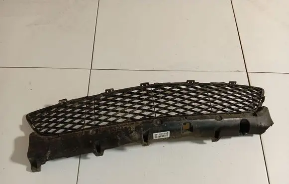 Mazda 3 I Front bumper lower grill BP4K501T1 BP4K-501T1