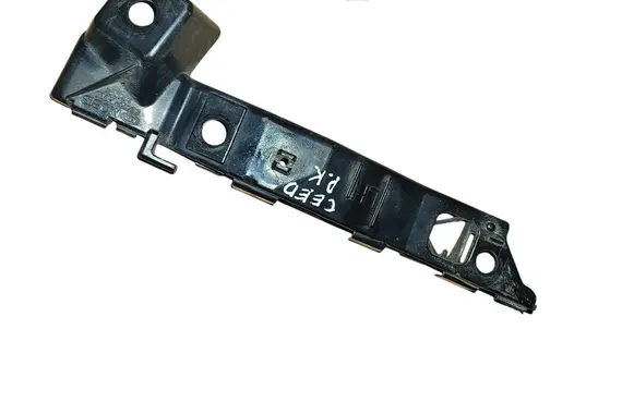 KIA Ceed Front bumper mounting bracket 865131H000