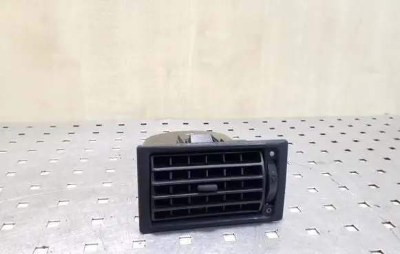 Volkswagen Transporter - Caravelle T4 Dashboard side air vent grill/cover trim 7D1819703 701819709