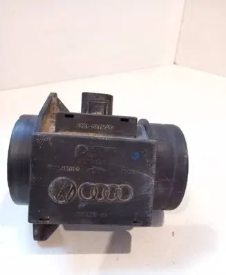 Volkswagen Golf III Mass air flow meter 71822101 074906461