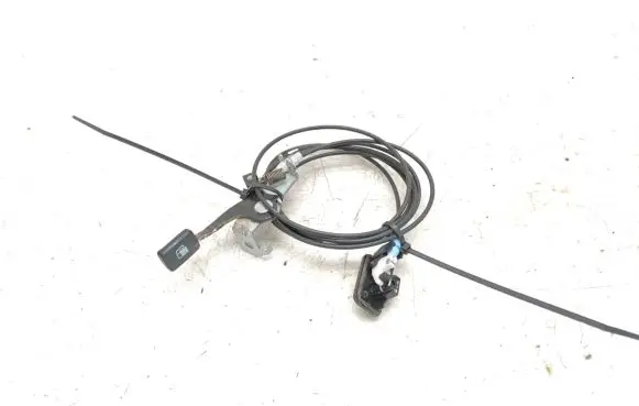 Suzuki Swift III Fuel cap flap release cable 