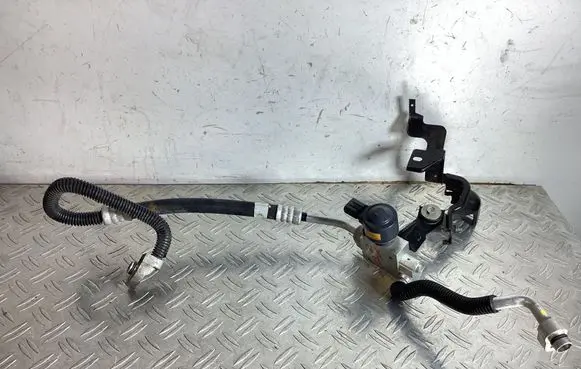 Lexus NX Air conditioning (A/C) expansion valve 4475200130