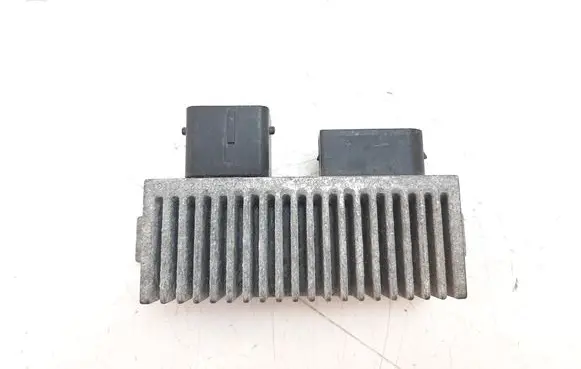 Renault Scenic III - Grand scenic III Glow plug pre-heat relay 8200558438A