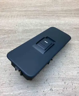 Land Rover Discovery 3 - LR3 Electric window control switch YUD501070PVJ
